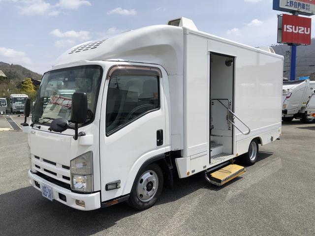 エルフトラック 　移動販売車　札幌ボデー　冷蔵冷凍ケース　ゴンドラ什器　庫内クーラー　手洗いシンク　外部電源　左手動折戸扉　標準幅　ロング　１．８ｔ積み　オートマ