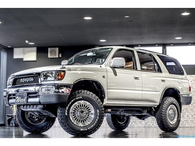 ハイラックスサーフ 　４ＲＵＮＮＥＲスタイル　点検整備済み車両　ナロー　リフトアップ　１６インチＡＷ　ＢＦＧ／ＡＴタイヤ　ＴＯＹＯＴＡグリル　　レザー調シートカバー　ｗｅｅｄコンプリートモデル（1枚目）