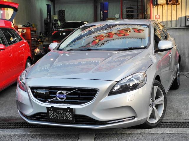 ボルボ Ｖ４０ Ｔ４　１オーナー屋内保管ディーラー下取り走行７０００ＫＭ衝突軽減装置レーンキープアイドリングストップメモリー付きパワーシートシートヒータースマートキーＨＩＤ禁煙車