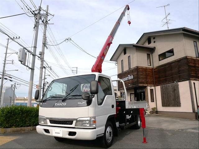 エルフトラック 　エルフ　ワイド　４段古河ユニック　ラジコン付　最大積載３０００ｋｇ　６速ミッション／３ペダル　ロープ穴３対