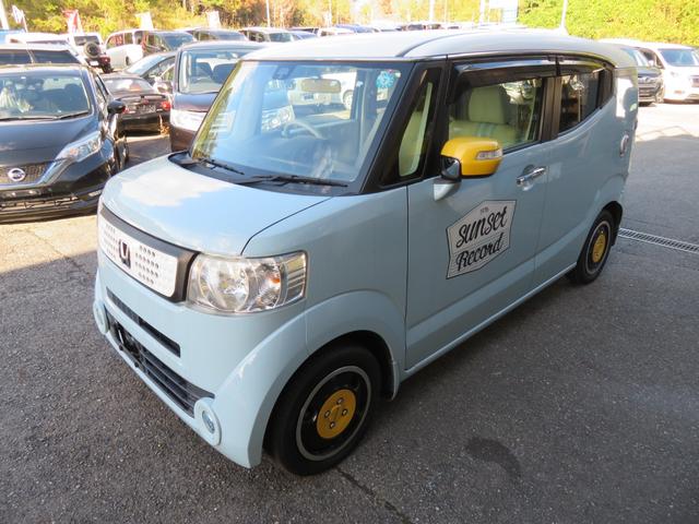 Ｎ−ＢＯＸスラッシュ(ホンダ) Ｇ・ターボＬインテリアカラーパッケージ　ＥＴＣ　バックカメラ　ナビ　ＴＶ　オートクルーズコントロール　衝突被害軽減システム　ＨＩＤ　スマートキー　アイドリングストップ　電動格納ミラー　シートヒーター　ベンチシート　ＣＶＴ　盗難防止システム 中古車画像