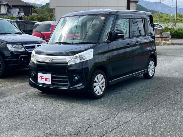 後方確認をサポート！バックカメラ付き！ ＵＳＢ　ミュージックプレイヤー接続可　Ｂｌｕｅｔｏｏｔｈ　アルミホイール