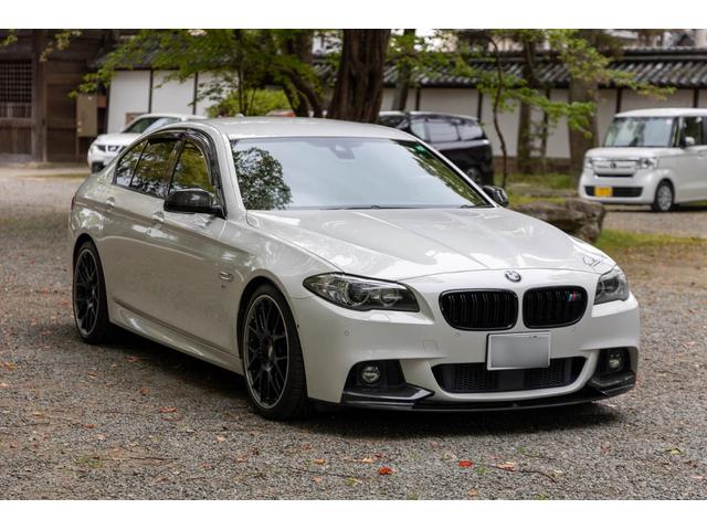 ＢＭＷ ５シリーズ ５２３ｄ　Ｍスポーツ　Ｍパフォーマンス　カーボン