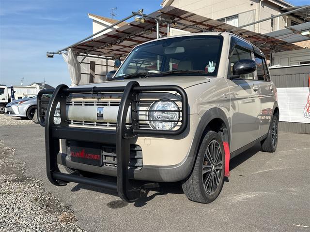 オリジナルバンパーガード＆リフトアップ 内装もカスタムされてますよ