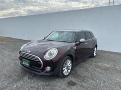 MINI クーパーD クラブマン 本革シート 前席電動パワーシート(運転席メモリー機能付き) 前席シートヒーター ETC2.0 クルーズコントロール 純正ナビ アイドリングストップ ヘッドアップディスプレイ 電動パーキングスイッチ 中古車画像