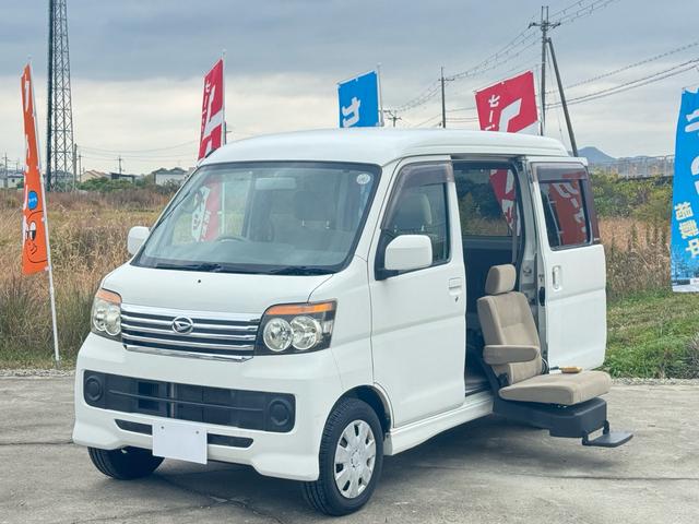 ワゴン６６０フレンドシップリヤシートリフト４名ターボ タイミングチェーン／キーレス／ＡＢＳ／テレビ／ナビ／エアコン