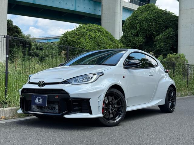 ＲＺ　ハイパフォーマンス　登録済未使用車／６速マニュアル車／ＪＢＬサラウンドシステム／フルセグＴＶ／リアカメラ／マーブル柄カーボンルーフ／ＥＴＣ／シートヒーター／ステアリングヒーター／４ＷＤ