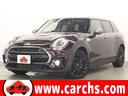 ＭＩＮＩ クーパーＳ　クラブマン　純正ＨＤＤナビ／フルセグＴＶ／Ｂｌｕｅｔｏｏｔｈ／バックカメラ／ＬＥＤヘッドライト／シルバールーフ／純正規格外１７インチブラック塗装ＡＷ／革巻ステアリング／ＥＴＣ２．０／スマートキー／障害物センサー／（1枚目）