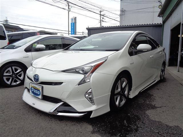 プリウスＳセーフティプラス 平成３０年式入荷しました