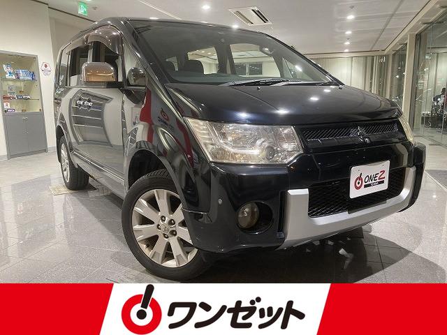 シャモニー　禁煙車　４ＷＤ　メーカーナビゲーション　フリップダウンモニター　両側パワースライドドア　クルーズコントロール　純正１８インチＡＷ　両側パワースライドドア　ウッドコンビハンドル　バックモニター