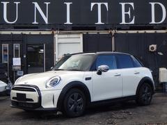 MINI クーパーD クラシック・トリム 禁煙車 クリーンディーゼルターボ 純正ナビ」バックカメラ コーナーセンサー パーキグアシスト ACC スマートキー スポーツモード切替 ドライブレコーダー USB ブルートゥース 安心ロング保証 中古車画像