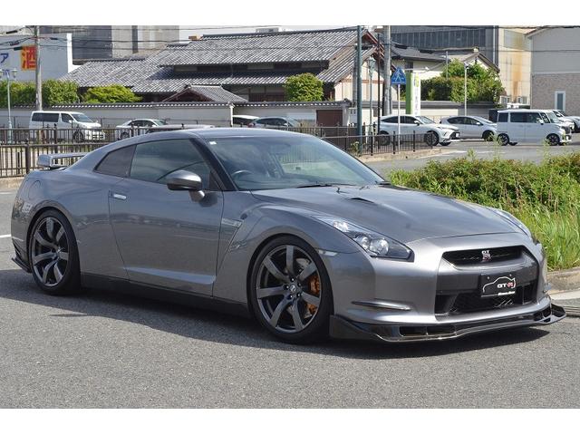 日産 ＧＴ－Ｒ ベースグレード　ＧＲ６ミッションＣリング脱落対策モデル　前後Ｅスリット　マフラー　車高調　ＥＣＭ　ＴＣＭ　５９０ＰＳ