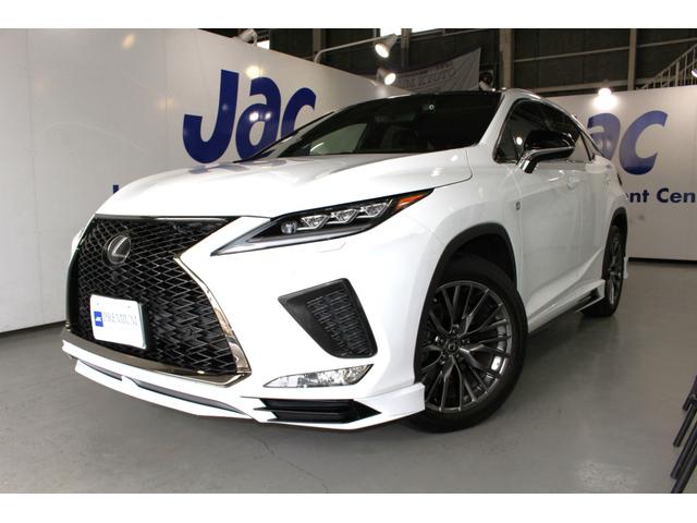 ＲＸ(レクサス) ＲＸ３００　Ｆスポーツ　ＲＸ３００Ｆスポーツ☆ＴＲＤフルエアロ☆ＴＲＤマフラー☆パノラマルーフ☆ルーフレール☆黒／白レザーシート☆後席シートヒーター☆パノラミックビューモニター☆ブラインドスポットモニター☆ワンオーナー 中古車画像