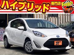 トヨタ　アクア　Ｌ　後期型　衝突軽減ブレーキ　レーンアシスト