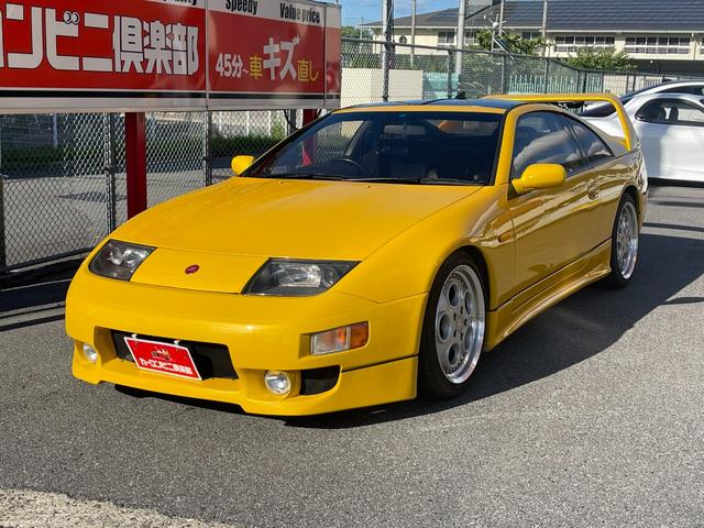 ３００ＺＸツインターボ　５ＭＴ　Ｖ６　３．０Ｌツインターボ　２ｂｙ２　４人乗り　Ｔバールーフ　社外ウイング　社外マフラー　社外１８インチＡＷ　前席レカロツイン　ナルディハンドル