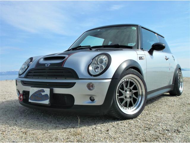 ｍｉｎｉ ｍｉｎｉクーパーｓ スーパーチャージャー パドルシフト 車高調 砲弾マフラー エキゾーストマニホールド エアクリーナー １６インチアルミホイール ｎｅｗタイヤ ｈｉｄヘッドライト ｅｔｃ 天張り張替済みの中古車 車体価格78万円 06 平成18 年式 走行5 6万