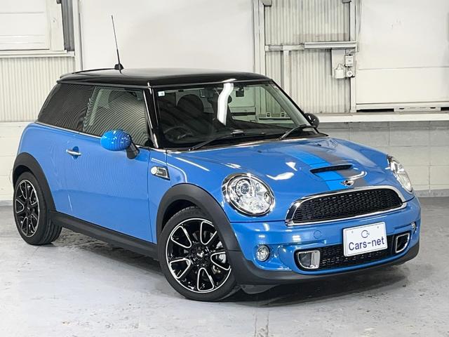 ＭＩＮＩ ＭＩＮＩ クーパーＳ　ベイズウオーター　／アルパイン８インチナビ／地デジ／黒革シート／社外マフラー／社外テールレンズ／ＥＴＣ／純正１７インチアルミ／自社買取車