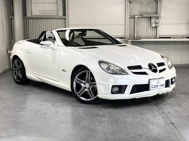 メルセデス・ベンツ ＳＬＫ２００コンプレッサー２ルックＥＤ　純正ナビ／白黒ツートン革シート／デジーノミスティックホワイト（色番号０４８）／シートヒーター／クルーズコントロール／ＥＴＣ／自社買取車