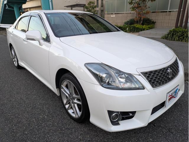 中古車は状態が全てです！ 個人の主観ですがクラウンが一番乗りやすい車だと思います。