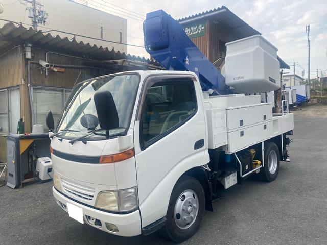５００Ｋｇ　１１ｍ高所作業車　タダノＡＴ－１１０ＴＥ　バケット１２５Ｋｇ　電工仕様　作業半径８．４ｍ　総重量６，４２５Ｋｇ　ＫＫ－ＸＺＵ３０１Ａ