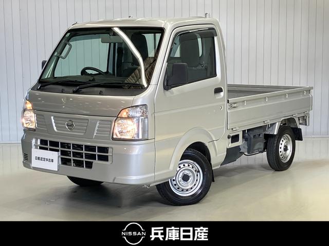 ＡＴ車なので気軽に運転ができるクリッパートラックです