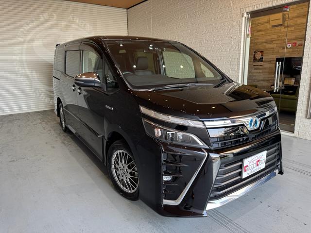 トヨタ ヴォクシー 2014年モデル HYBRID ZS 煌の価格・性能 トヨタ ヴォクシー 2014年モデル HYBRID ZS 煌の価格・性能