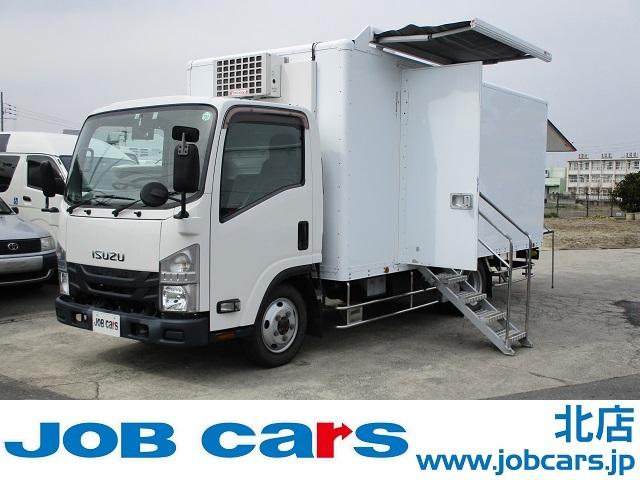 エルフトラック いすゞ 移動販売車 １ ６ｔ ４ｗｄ スムーサーｅｘ 冷凍機 保冷ボックス ラック レジ台 ｍｐ３プレーヤー アンプ マイク スピーカー 室内ファン 換気扇 大阪府 移動販売車 １ ６ｔ ４ｗｄ スムーサーｅｘ 冷凍機 保冷ボックス ラック レジ台 ｍｐ３