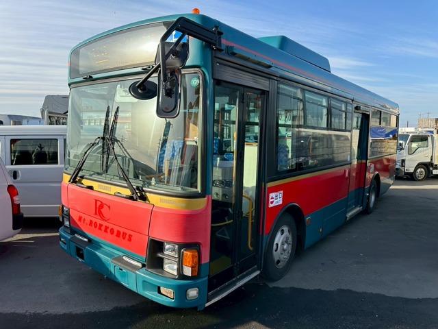 　路線仕様　ノンステップ　５７人　前中ドア