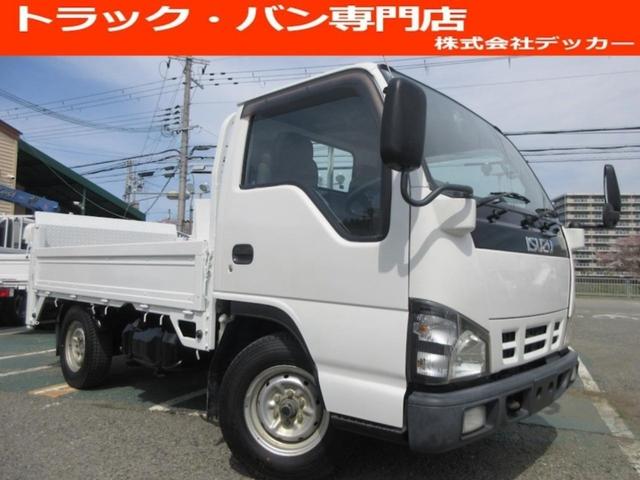 いすゞ エルフトラック １．４５トン　標準　平　垂直パワーゲート　全低床　４ＡＴ　昇降６００ｋｇ　荷寸３０６－１６２－３７　床アピトン　ラジアル４本　ターボ無し　ＥＴＣ　シングルタイヤ　８８馬力　標準平　垂直　パワーゲート　ＡＴ車　ＡＴ　２トン車　２トンベース　平車　平ボディ