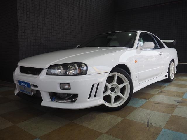 ２５ＧＴターボ　純正５速ＭＴ　ＲＢ２５ＤＥＴターボ　アルティアエアロ　社外ウイング　Ｐ１レーシング１７インチＡＷ　クスコ車高調　ＥＸＡＳマフラー　前置きインタークーラー　ＨＩＤヘッド　メモリーナビ　フルセグＴＶ
