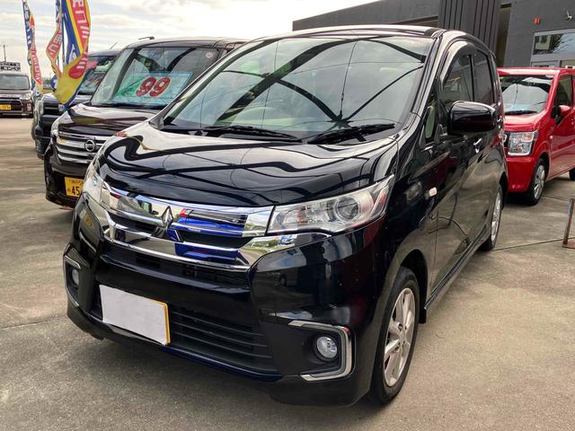 Ｍ　ＥＴＣ　ナビ　ＨＩＤ　キーレスエントリー　アイドリングストップ　電動格納ミラー　シートヒーター　ベンチシート　ＣＶＴ　ＡＢＳ　ＣＤ　ＵＳＢ　ミュージックプレイヤー接続可　アルミホイール　衝突安全ボディ