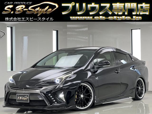 プリウス Ｓ　１９インチアルミホイール／バックカメラ／ビルトインＥＴＣ／ガングリップコンビハンドル／フルエアロ／スモークテール／フォグランプ／イカリング／ＬＥＤヘッドライト／プッシュスタート／純正ナビ／ローダウン（1枚目）