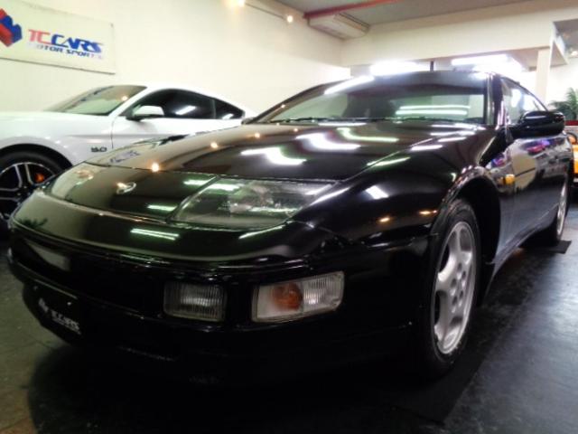 日産 フェアレディＺ ３００ＺＸ　４型後期モデル２ｂｙ２ＴバールーフＶＧ３０ＤＥＶ６エンジン５ＭＴミッション専用４本出しマフラー対向キャリパーパワーシート純正アルミホイールＦＯＧライトフルノーマル車Ｔベルト交換済み記録簿８枚保管