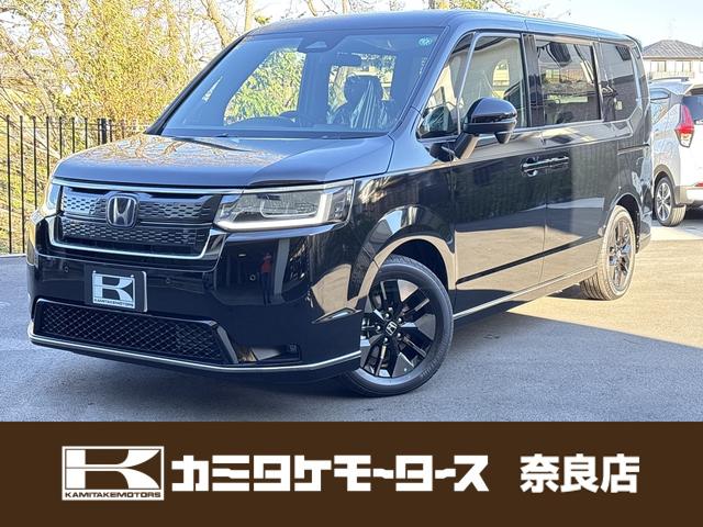 ｅ：ＨＥＶスパーダ　バックカメラ　クリアランスソナー　アダプティブクルーズコントロール　レーンアシスト　衝突被害軽減システム　両側電動スライドドア　ＬＥＤヘッドランプ　電動リアゲート　スマートキー　シートヒーター