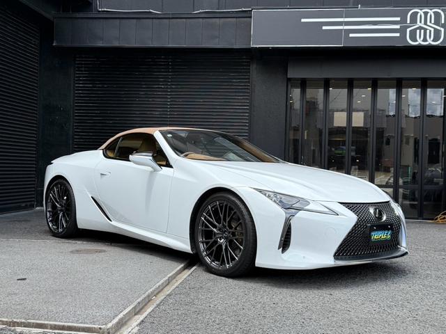 ＬＣ５００　コンバーチブル　ＴＲＤオプションアルミホイール　オーヘッドディスプレイ　ベージュ幌　革シート　パワーシート　シートエアコン　純正ナビ　バックカメラ　セーフティーセンス　スマートキー　プッシュスタート　ＥＴＣ