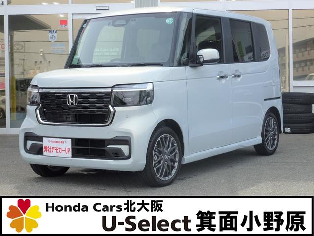 ターボ　弊社元デモカー　ドラレコ前後ナビ連動３カメラ　リヤ席サンシェイド　アラウンドビューカメラ　パーキングセンサー　シートバックテーブル　シートヒーター　サイドカーテンエアバッグ