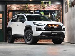 トヨタ　ＲＡＶ４　ハイブリッドアドベンチャー　オフロードパッケージＩＩ　ＡＣＣイージーアップ１．５インチリフトアップ　レイズチームディトナＭ８