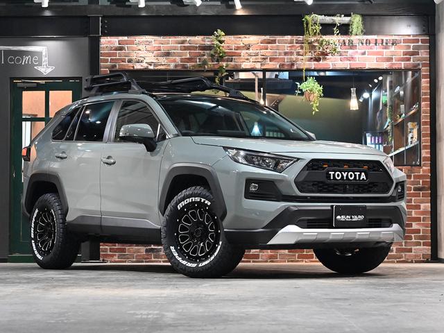 ＲＡＶ４(トヨタ) アドベンチャー　タコマ風グリル　ＡＣＣイージーアップ１．５　デルタフォースオーバル１７インチ　モンスタタイヤ　ＴＲＤラック　パノラミックビューモニター 中古車画像