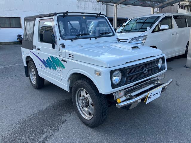 ＣＣ　ＣＣ　２名乗車定員　構造変更済み　幌車　社外マフラー　純正マフラー有り　４ＷＤ　５速ＭＴ　前後スキットバー　レカロシート　モモステ