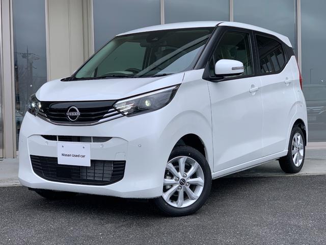Ｘ　４ＷＤ　届出済未使用車　エマブレ　踏み間違い防止　コーナーセンサー　アラウンドビュー　シート／ハンドルヒーター　ＳＯＳコール　ＬＥＤヘッド　オートライト
