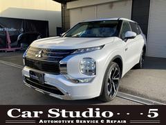 三菱　アウトランダーＰＨＥＶ　Ｐ　サンルーフ　カープレイナビ　全周囲カメラ