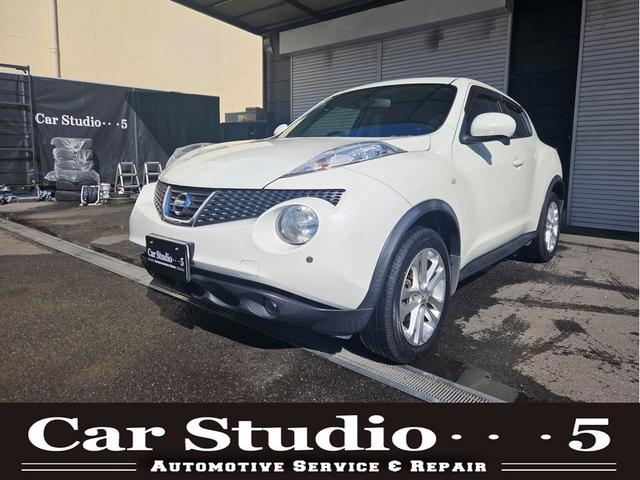 ジューク(日産) １５ＲＸ　タイプＶ　純正１７インチアルミホイール　新品ナビゲーション　バックモニター　ＥＴＣ　コーナーセンサー 中古車画像