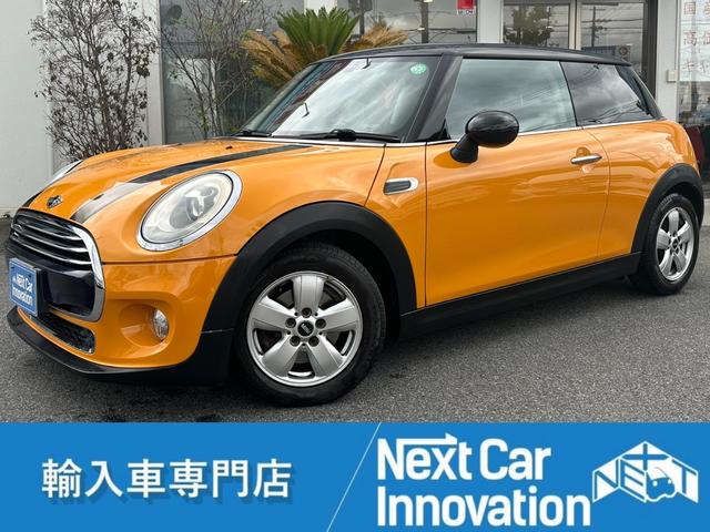 ＭＩＮＩ クーパー　純正ナビ　バックカメラ　Ｂｌｕｅｔｏｏｔｈ　プッシュスタート　ミラー型ＥＴＣ　ドラレコ　ミュージックサーバー　ＬＥＤヘッドライト　オートライト　ツートンルーフ　純正１５インチＡＷ　アイドリングストップ（1枚目）