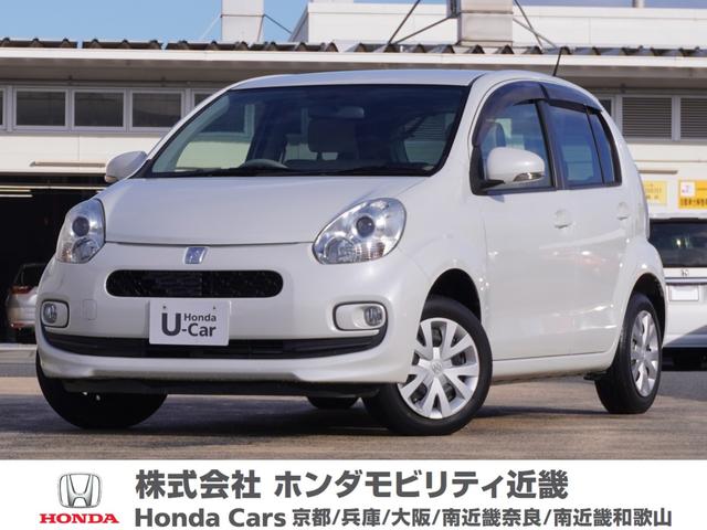 パッソ(トヨタ) プラスハナ　ワンオーナー　７インチナビ　バックカメラ　ＥＴＣ　Ｂｌｕｅｔｏｏｔｈ　横滑り防止装置　フルセグＴＶ　ＡＢＳ　ＣＤ　ＤＶＤ　オートエアコン　パワーウインドウ　パワーステアリング　キーレス　禁煙車 中古車画像