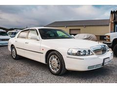 タウンカー(リンカーン)の中古車を探すなら【グーネット】 タウンカー(リンカーン)の中古車を探すなら【グーネット】