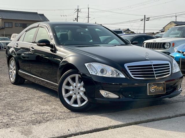 Ｓ３５０　実走行１．７万キロ台　黒革レザーシート　シートヒーター　ＥＴＣ　純正ナビ　バックカメラ　取説・保証書・スペアキー　天張り・内装ＯＫ　修復歴なし　業者評価４．５点