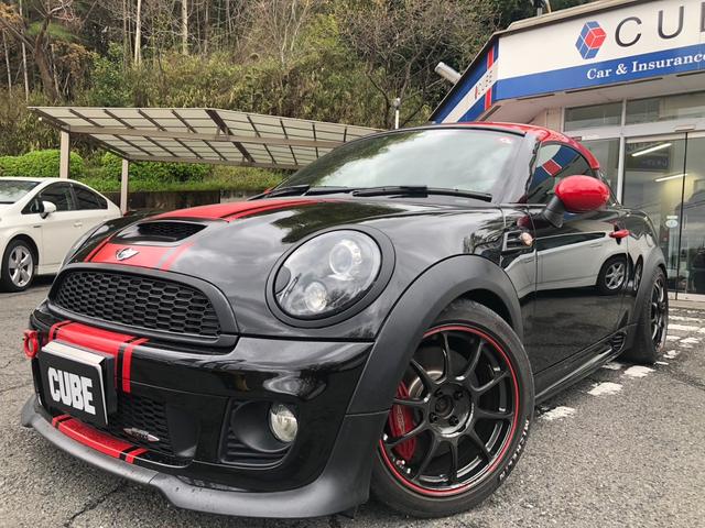 ＭＩＮＩ ＭＩＮＩ ジョンクーパーワークス　クーペ　６速ミッション　ＧＩＯＭＩＣ車高調　ＲＡＹＳ１７インチホイール　ＲＡＧＡＺＺＮＯマフラー　カロッツェリア１ＤＩＮ　ユピテルドライブレコーダー前後　ブラックレザーシート