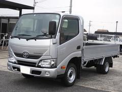 トヨタ　トヨエース　　平ボディー　積載１．５ｔ　総重量３．５未満