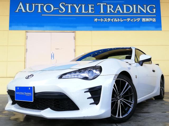 レーシング　６速ＭＴ／ロールゲージ／ＴＲＤ車高調／ＴＲＤ封印／純正アルミホイル／社外ナビ／フルセグテレビ／バックカメラ／ＴＲＤスポーツドライブロガー／ＴＲＤ２ｗａｙデフ／ＥＴＣ／禁煙車(1枚目)