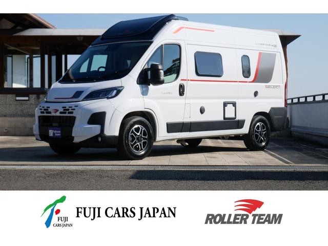 ローラーチーム　リビングストン　Ｋ２　新車　９ＡＴ　２ＷＤ　新車　２．２ＬディーゼルＴＢ　セーフティパック燃料式温水ボイラーＦＦヒーター　トイレ　ＤＣ式冷蔵庫　バンフロントスカイルーフ　ＬＥＤヘッドライト　常設ベッド　ディスプレイオーディオ